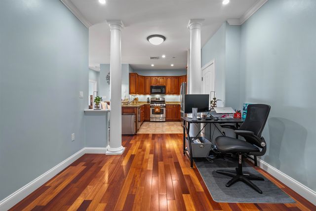 52 Main St Apt 402, Nashua, NH 03064