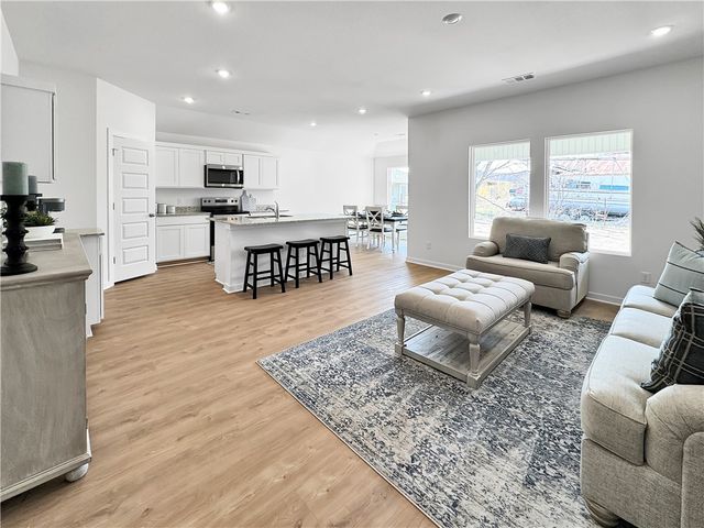 3061 Laredo Lane, Centerton, AR 72736