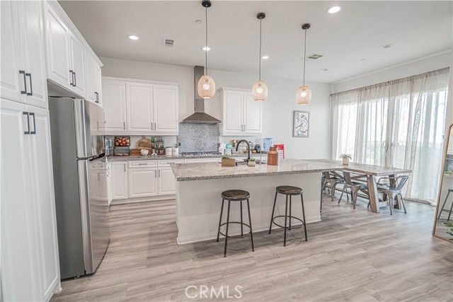 2111 Seville, Santa Paula, CA 93060