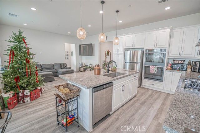 2111 Seville, Santa Paula, CA 93060