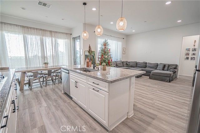 2111 Seville, Santa Paula, CA 93060