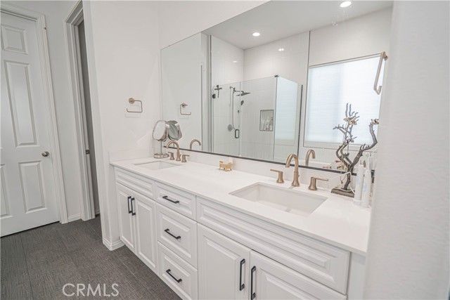 2111 Seville, Santa Paula, CA 93060