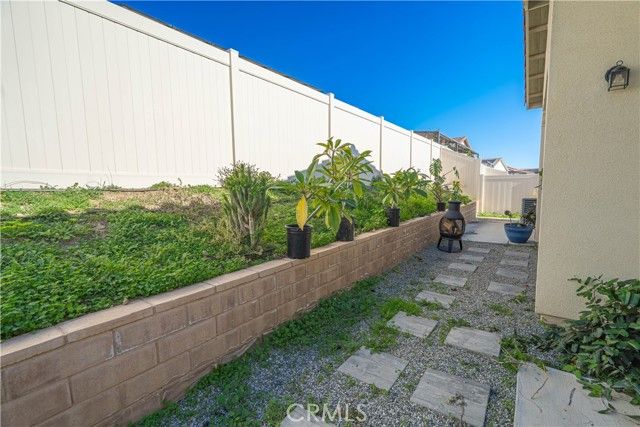 2111 Seville, Santa Paula, CA 93060