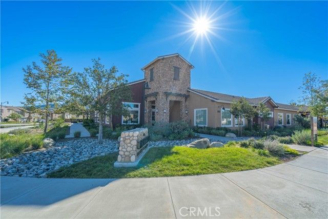 2111 Seville, Santa Paula, CA 93060