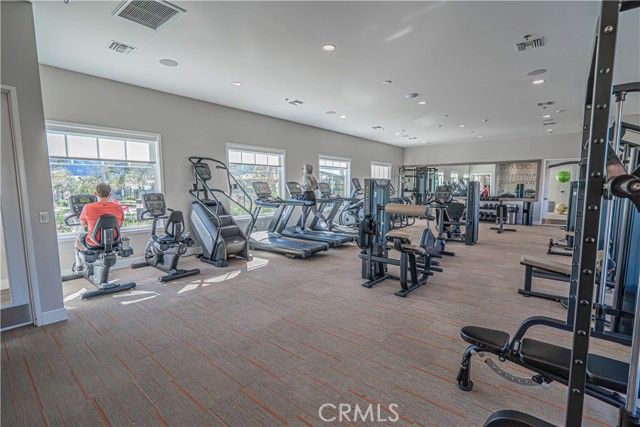 2111 Seville, Santa Paula, CA 93060