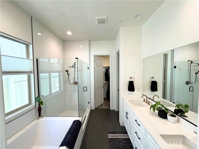 2111 Seville, Santa Paula, CA 93060