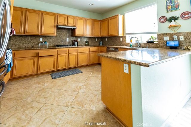 19920 Via Joyce, Saugus, CA 91350