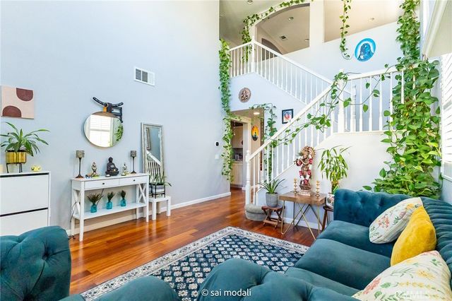 19920 Via Joyce, Saugus, CA 91350