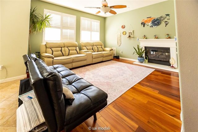 19920 Via Joyce, Saugus, CA 91350