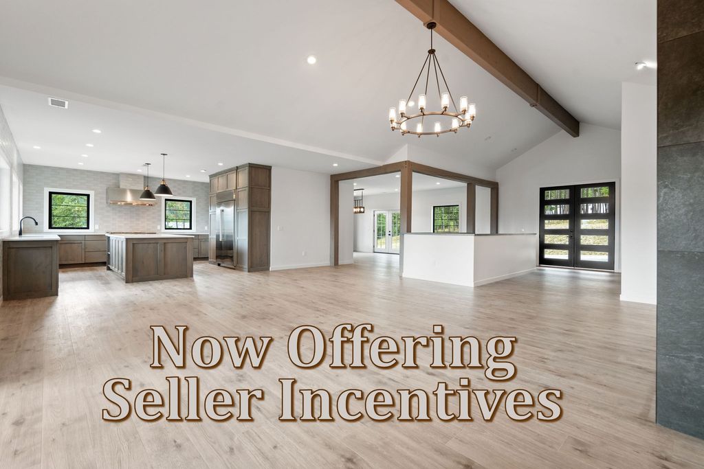 166 Blacktail Loop, Lakeside, MT 59922