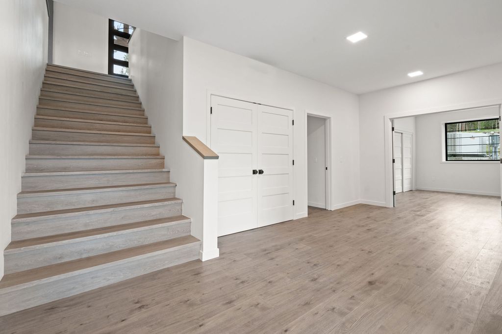 166 Blacktail Loop, Lakeside, MT 59922 photo 26