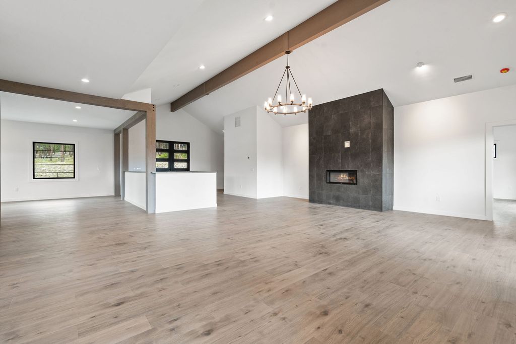 166 Blacktail Loop, Lakeside, MT 59922 photo 4