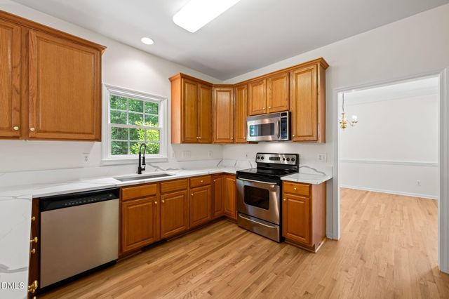 1 Queensland Court, Durham, NC 27712