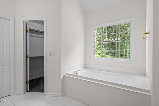 1 Queensland Court, Durham, NC 27712