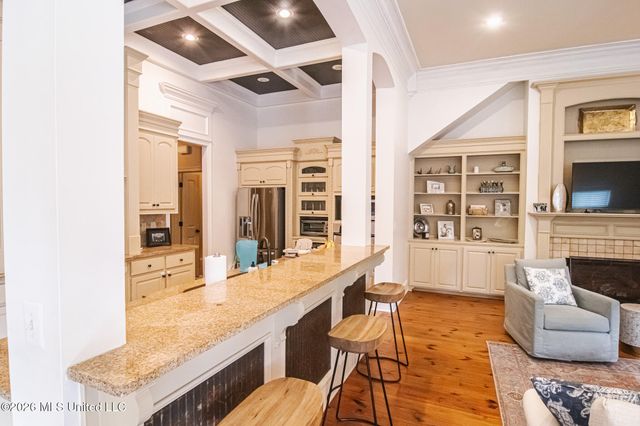 1612 E Northside Dr Drive, Jackson, MS 39211