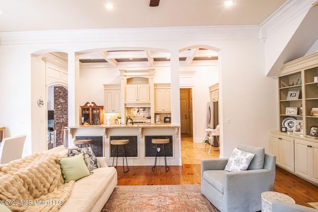 1612 E Northside Dr Drive, Jackson, MS 39211