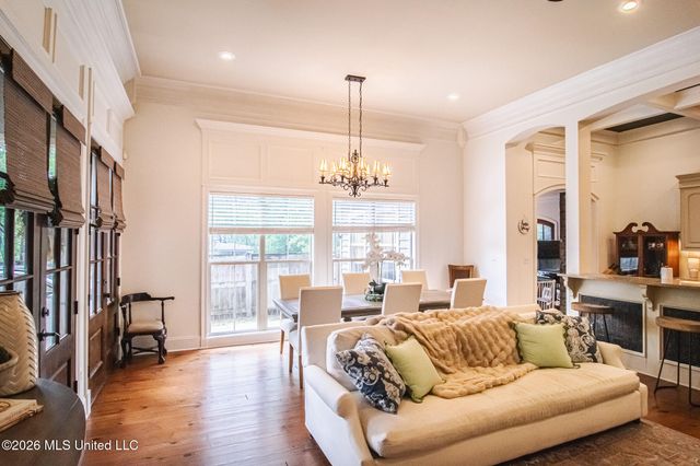 1612 E Northside Dr Drive, Jackson, MS 39211