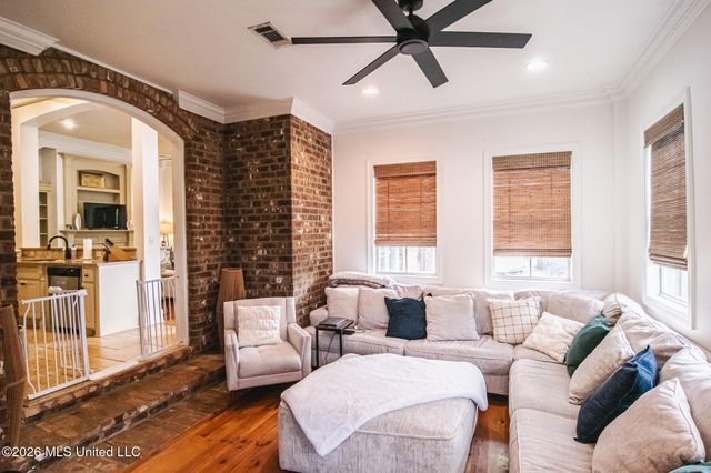 1612 E Northside Dr Drive, Jackson, MS 39211