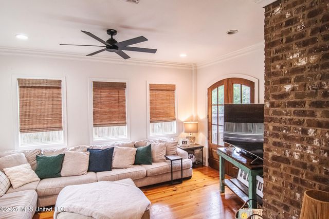 1612 E Northside Dr Drive, Jackson, MS 39211