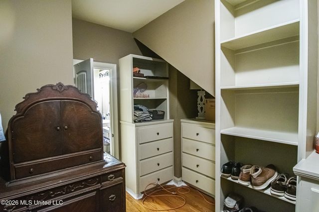 1612 E Northside Dr Drive, Jackson, MS 39211