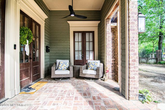 1612 E Northside Dr Drive, Jackson, MS 39211