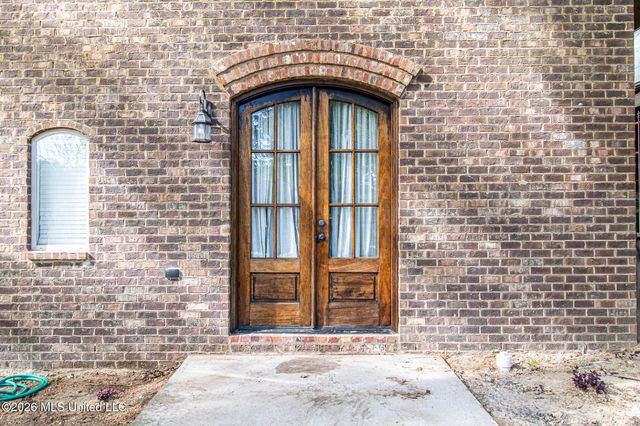 1612 E Northside Dr Drive, Jackson, MS 39211