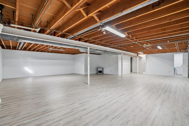 437 Fairview Avenue, Crown Point, IN 46307