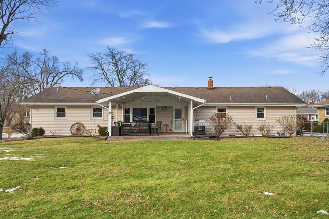 437 Fairview Avenue, Crown Point, IN 46307