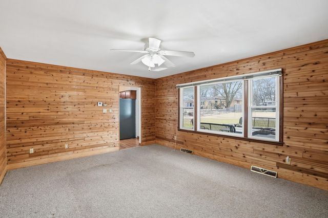 437 Fairview Avenue, Crown Point, IN 46307