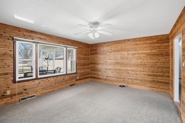 437 Fairview Avenue, Crown Point, IN 46307