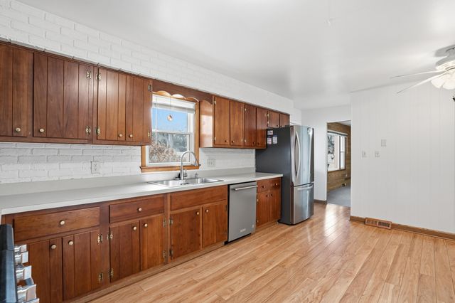 437 Fairview Avenue, Crown Point, IN 46307