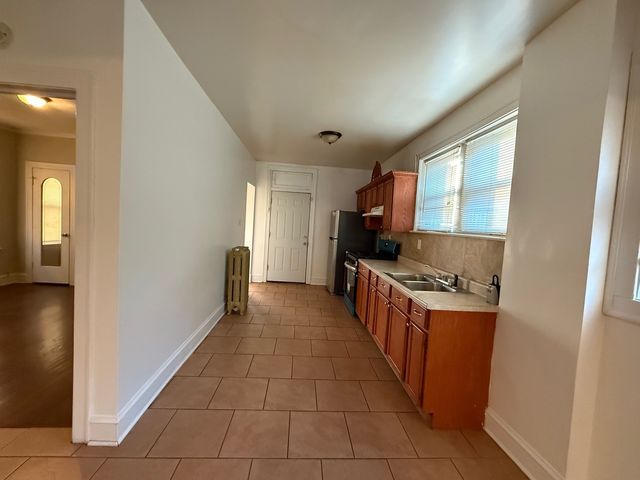 7749 S Indiana Avenue 1, Chicago, IL 60619