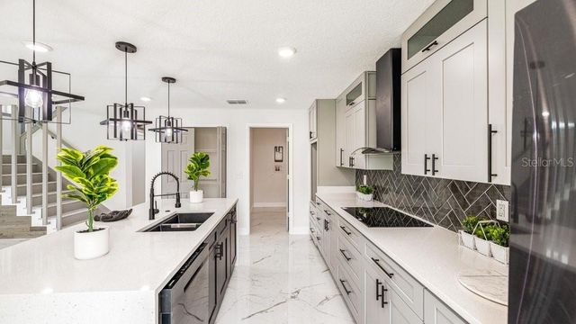 1414 E HARDING STREET, Orlando, FL 32806