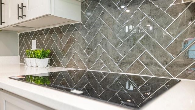 1414 E HARDING STREET, Orlando, FL 32806