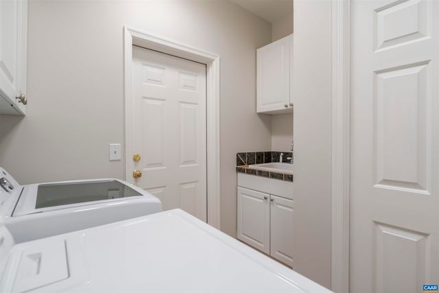 1322 STONEGATE CT, Crozet, VA 22932