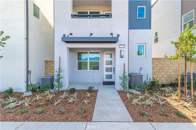 2472 E Stanley Paseo, Ontario, CA 91762