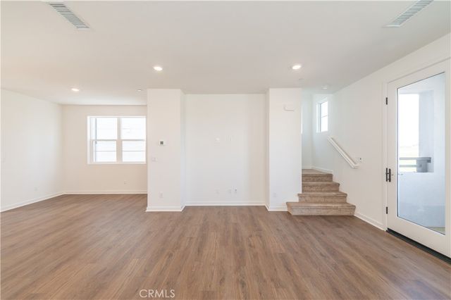 2472 E Stanley Paseo, Ontario, CA 91762