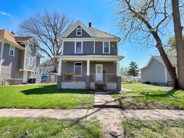 503 W 17th Street, Davenport, IA 52803