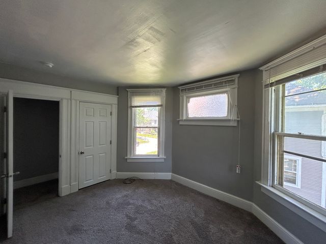 503 W 17th Street, Davenport, IA 52803