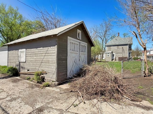 503 W 17th Street, Davenport, IA 52803
