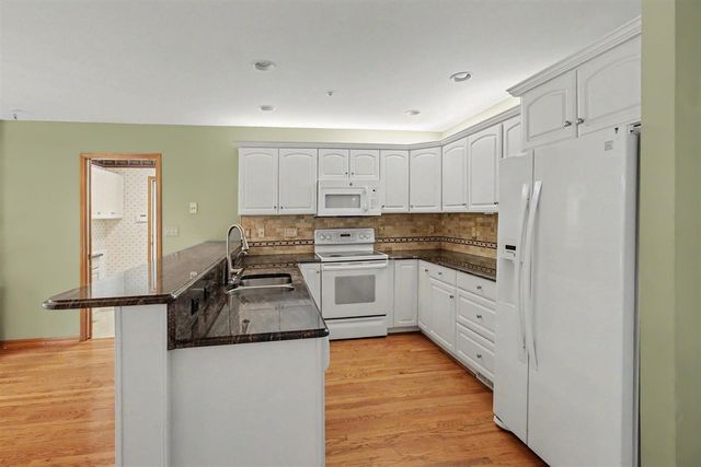 1457 Indian Trail, Milford, MI 48380