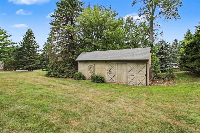1457 Indian Trail, Milford, MI 48380