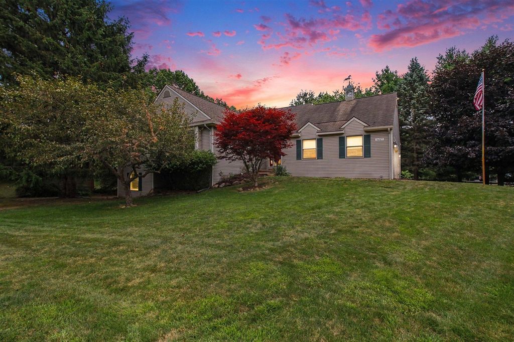 1457 Indian Trail, Milford, MI 48380