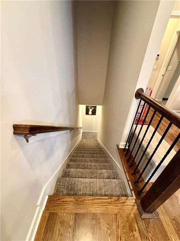 1300 NW Crestwood Drive, Grain Valley, MO 64029