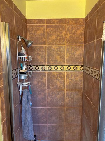 1600 Fairington Ln, Modesto, CA 95355