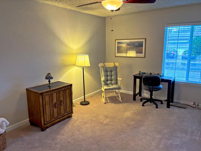 1600 Fairington Ln, Modesto, CA 95355