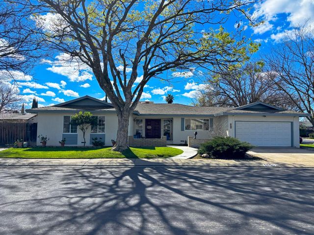 1600 Fairington Ln, Modesto, CA 95355