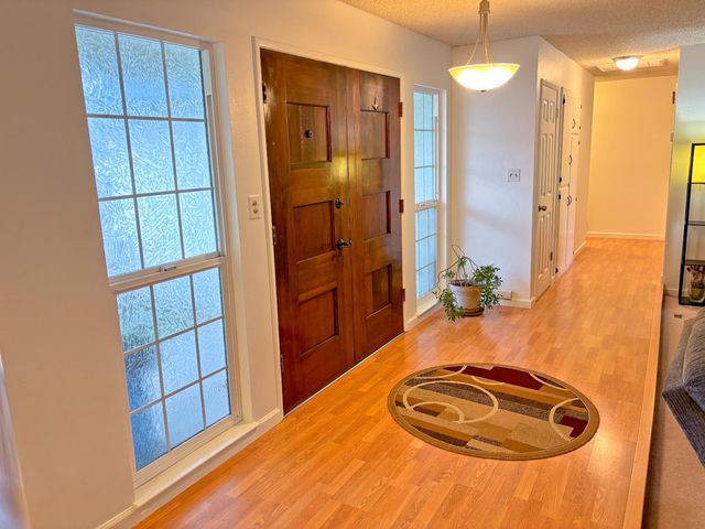 1600 Fairington Ln, Modesto, CA 95355