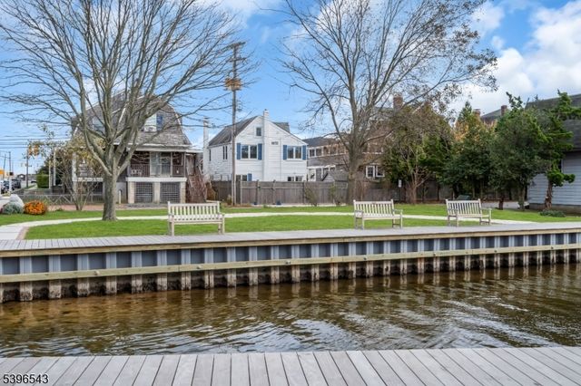 440 Lake Ave, Bay Head Boro, NJ 08742