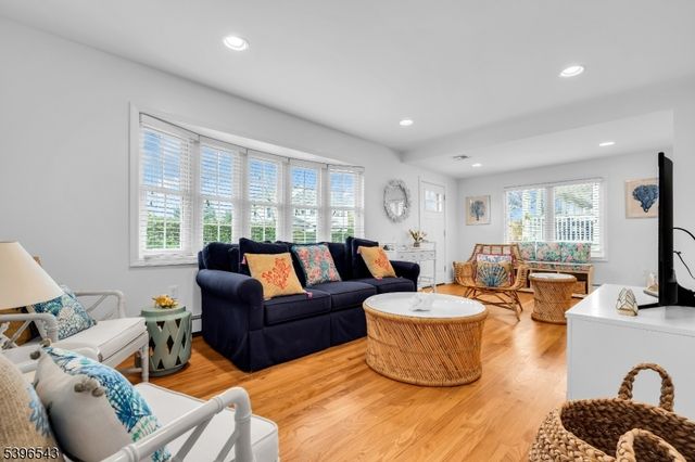 440 Lake Ave, Bay Head Boro, NJ 08742